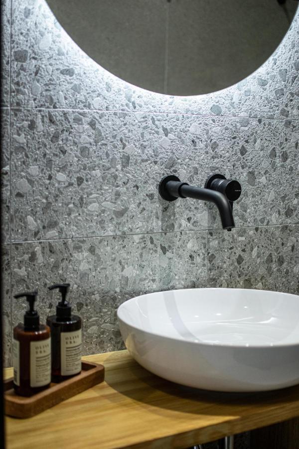 Clic - Comfort Luxury In City Of Ioannina Exterior foto